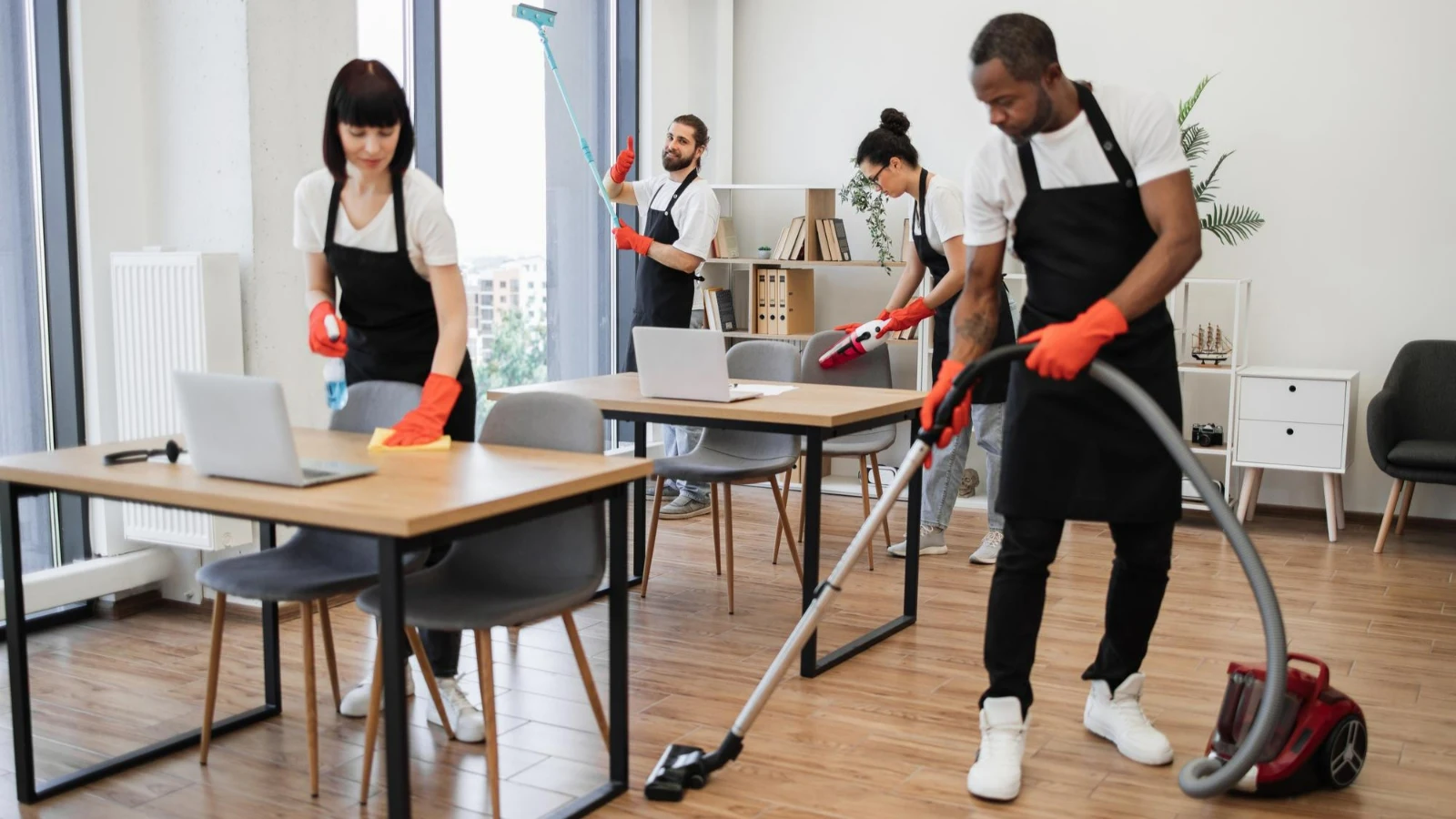 Benefits of Regular Staff Training in the Cleaning Business